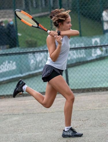 Nadine Arbaizar